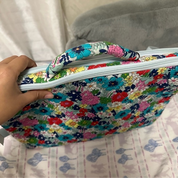 Vera Bradley~ Laptop Case 💐 - Picture 5 of 8